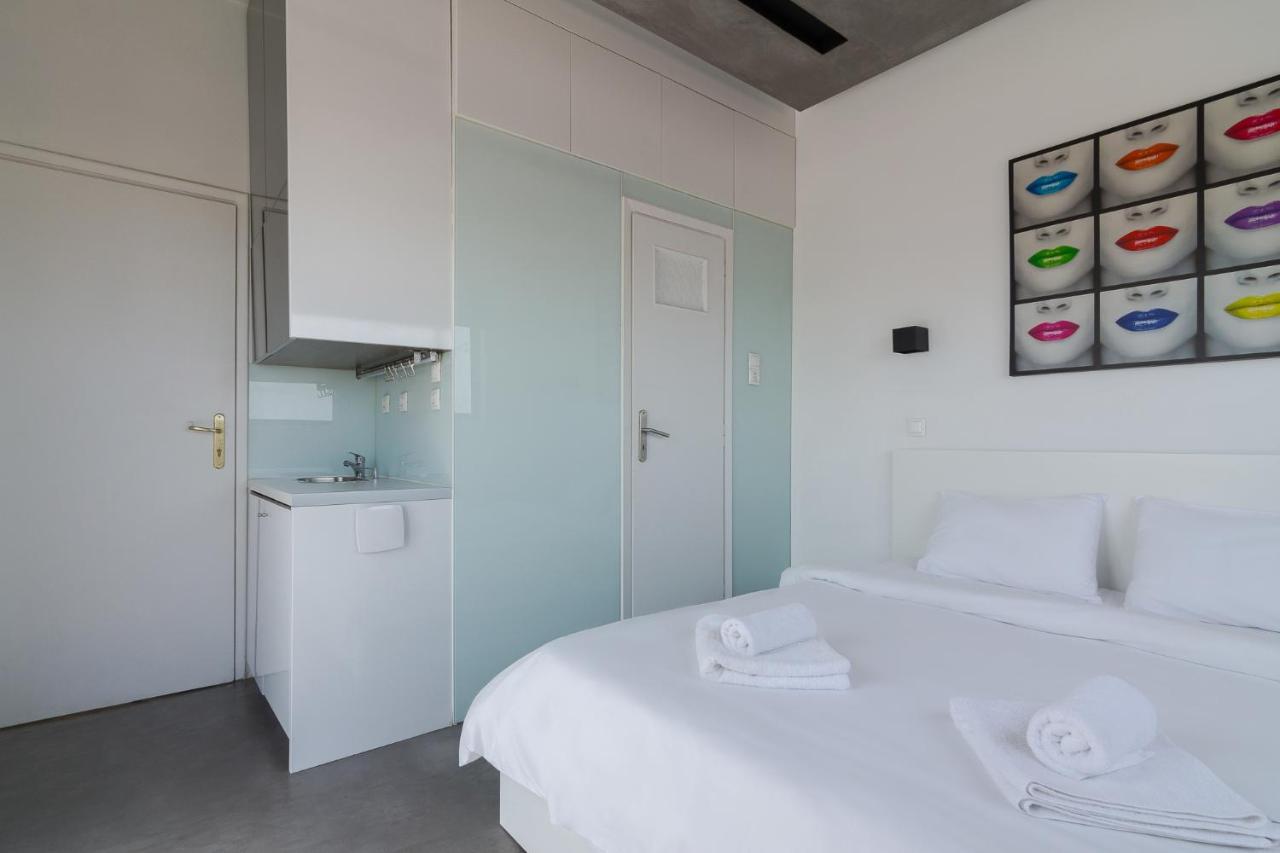 Apartment With Terrace In Piraeus Exterior photo